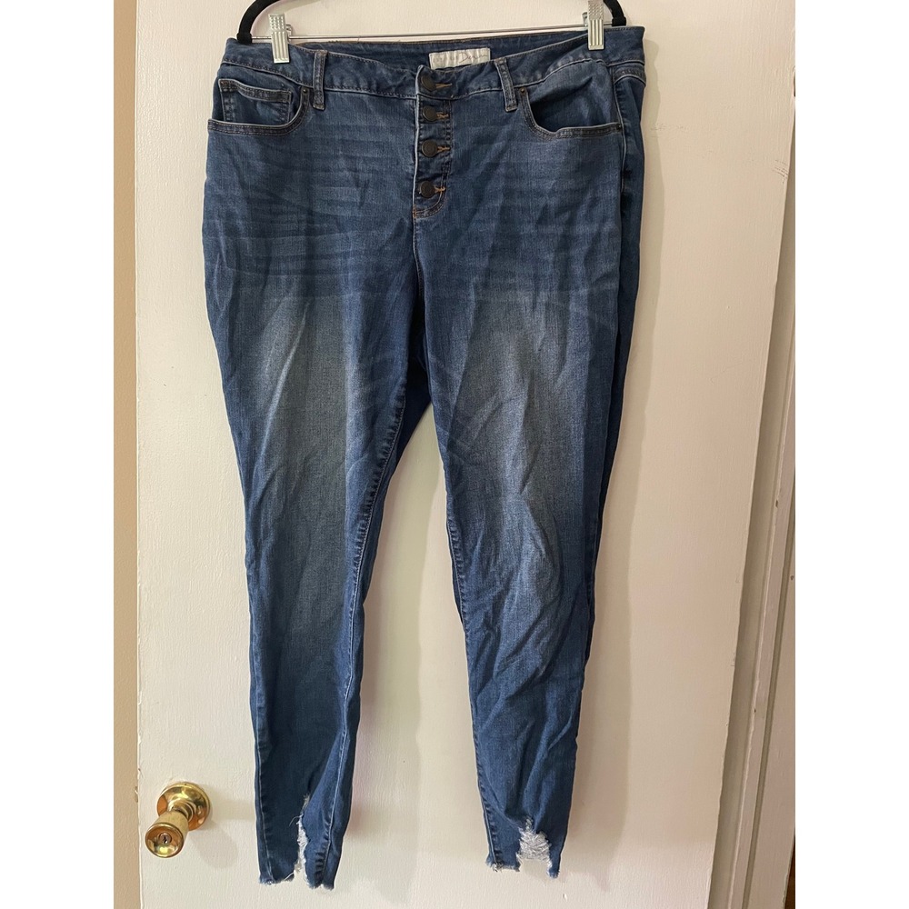 Est. 1946 Denim Womens 16W Skinny Jeans Medium Wash Button Fly Distressed Hem